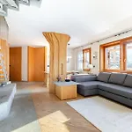 Hostdomus - Urban Villa Sestriere