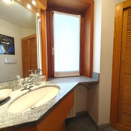 Hostdomus - Urban Villa Sestriere