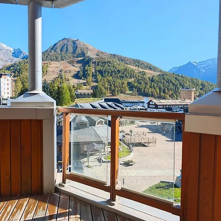 Hostdomus - Urban * Sestriere